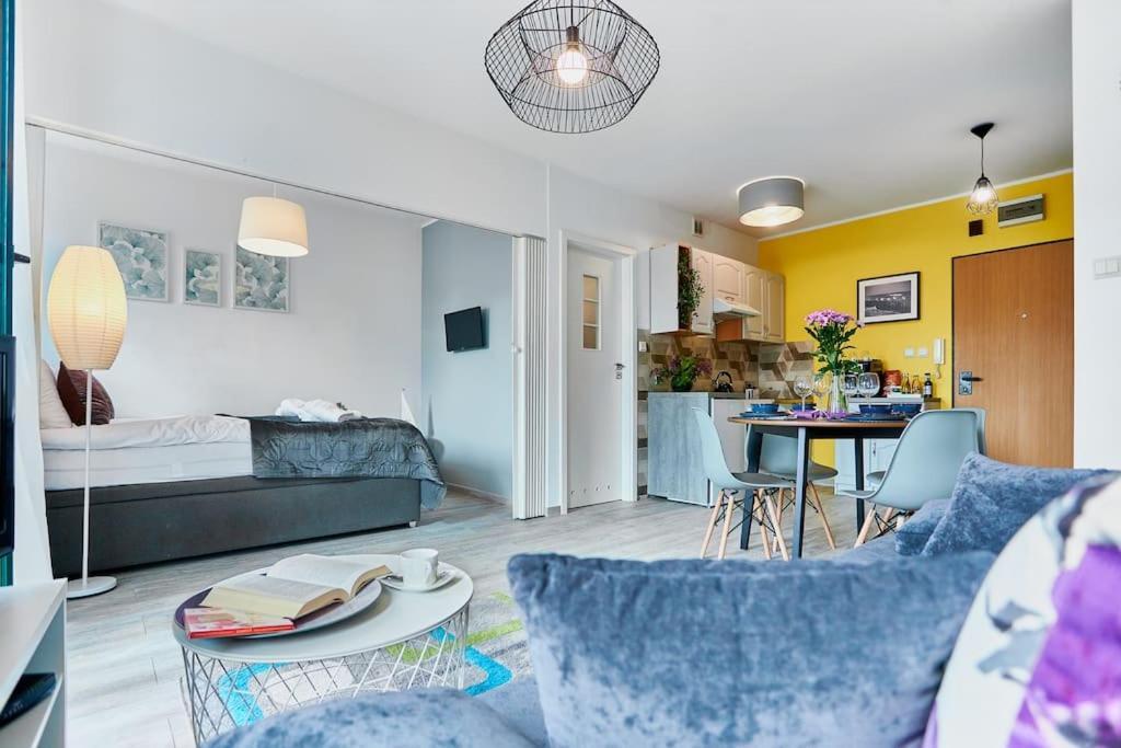 Golden Hour Apartments- Armii Krajowej 9 Apartment *