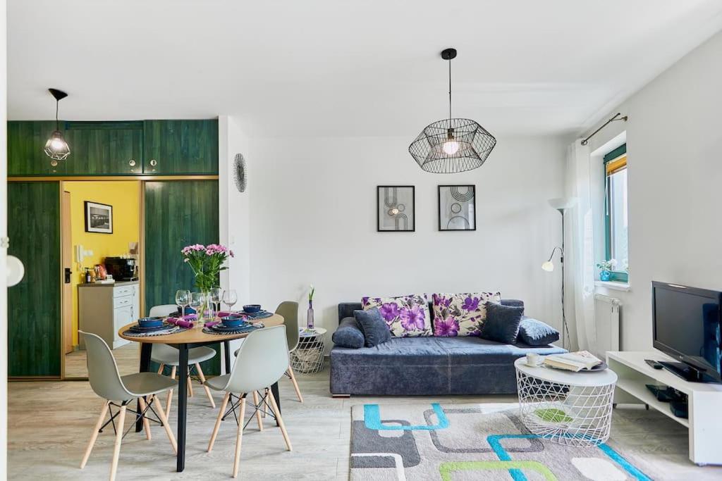 Golden Hour Apartments- Armii Krajowej 9 Apartment Swinoujscie