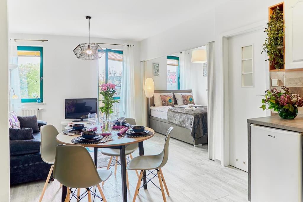 Golden Hour Apartments- Armii Krajowej 9